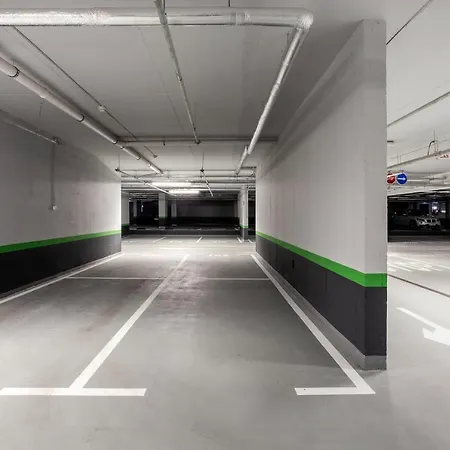 Leo Executive Suite, Self Check-in, Free Garage, Fast Wi-fi, Concierge ベオグラード