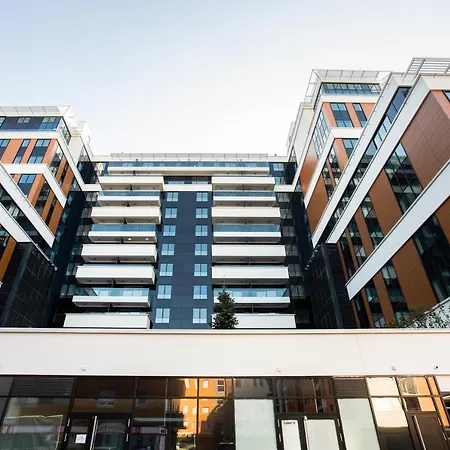 Leo Executive Suite, Self Check-in, Free Garage, Fast Wi-fi, Concierge Belgrade