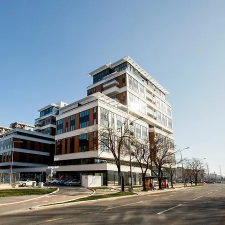 Leo Executive Suite, Self Check-in, Free Garage, Fast Wi-fi, Concierge