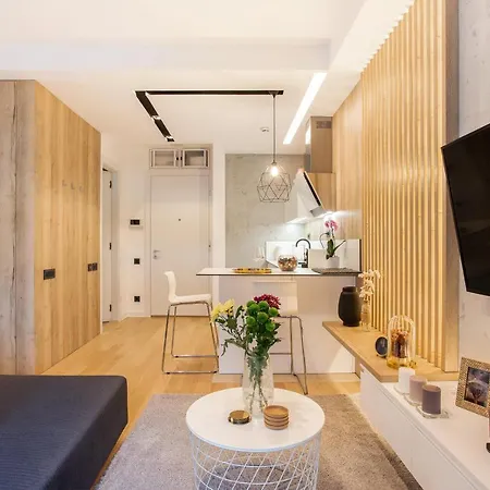 דירה Leo Executive Suite, Self Check-in, Free Garage, Fast Wi-fi, Concierge *